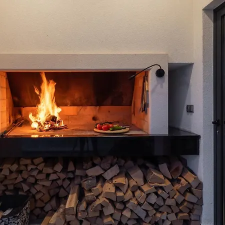 Luxury In With Heated Pool * ソリン